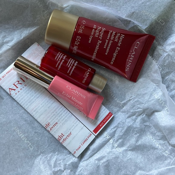Clarins Travel Size Night Rejuvenating Kit - Picture 3 of 5